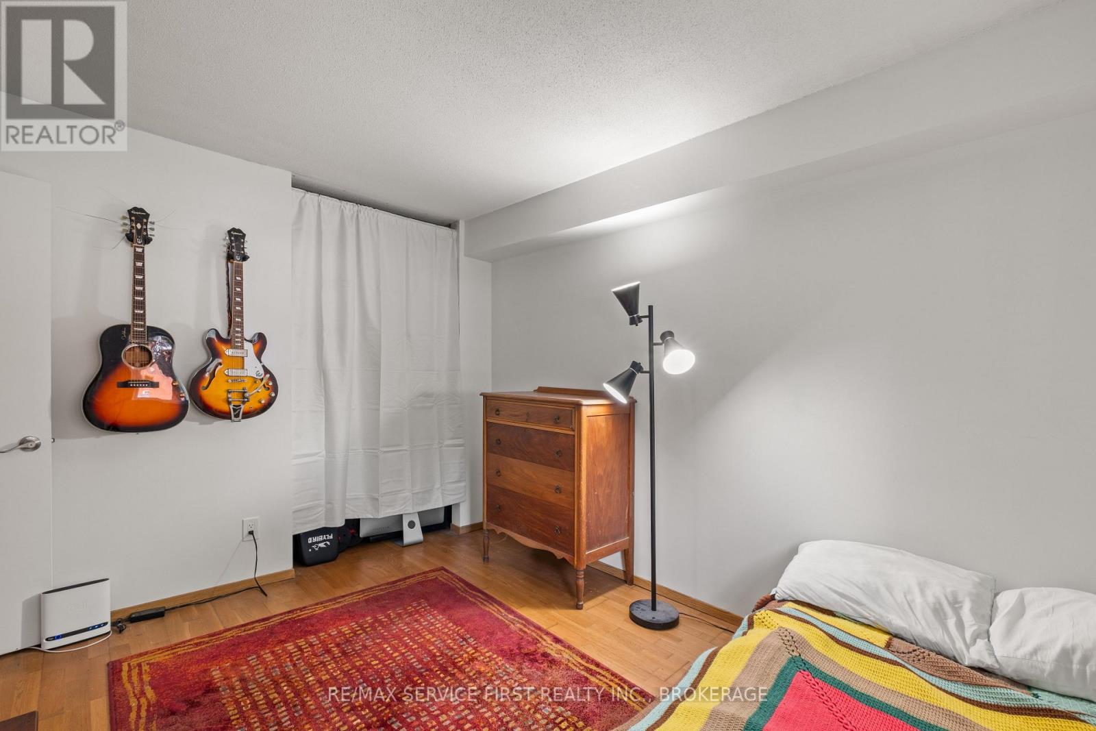 #105 550 TALBOT PLACE - 14