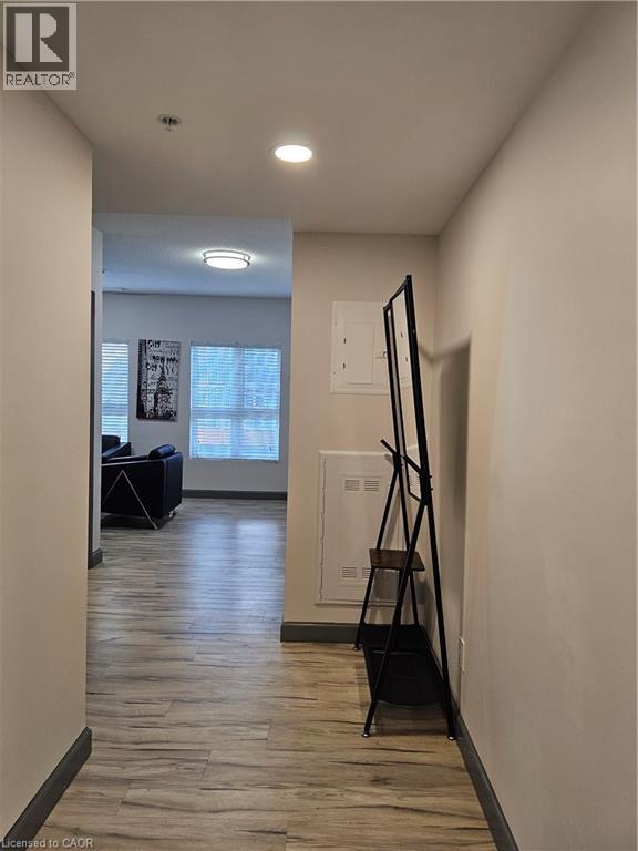 #133 258 SUNVIEW Street, Waterloo, Ontario, N2L0H6, Waterloo, Ontario — photo 4 of 5