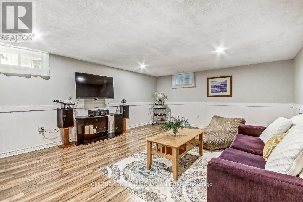 42 PORTAL COURT - Image 17