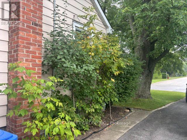 320 STEWART STREET - 3