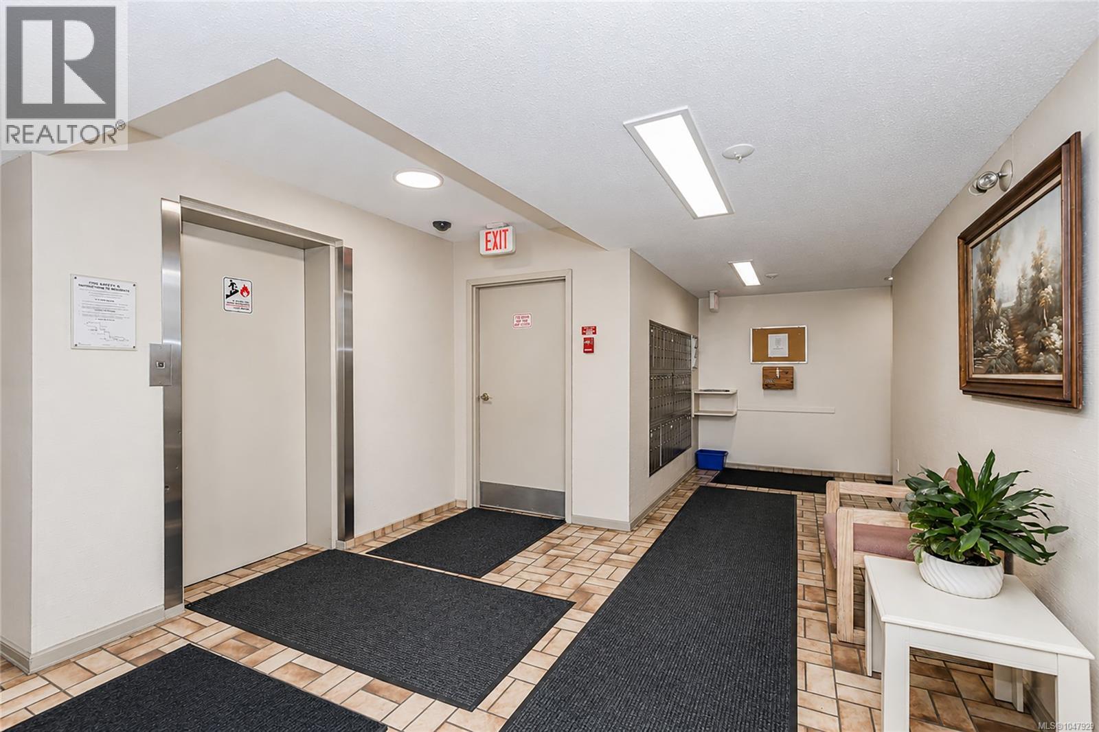 #208 2515 Alexander St - 22