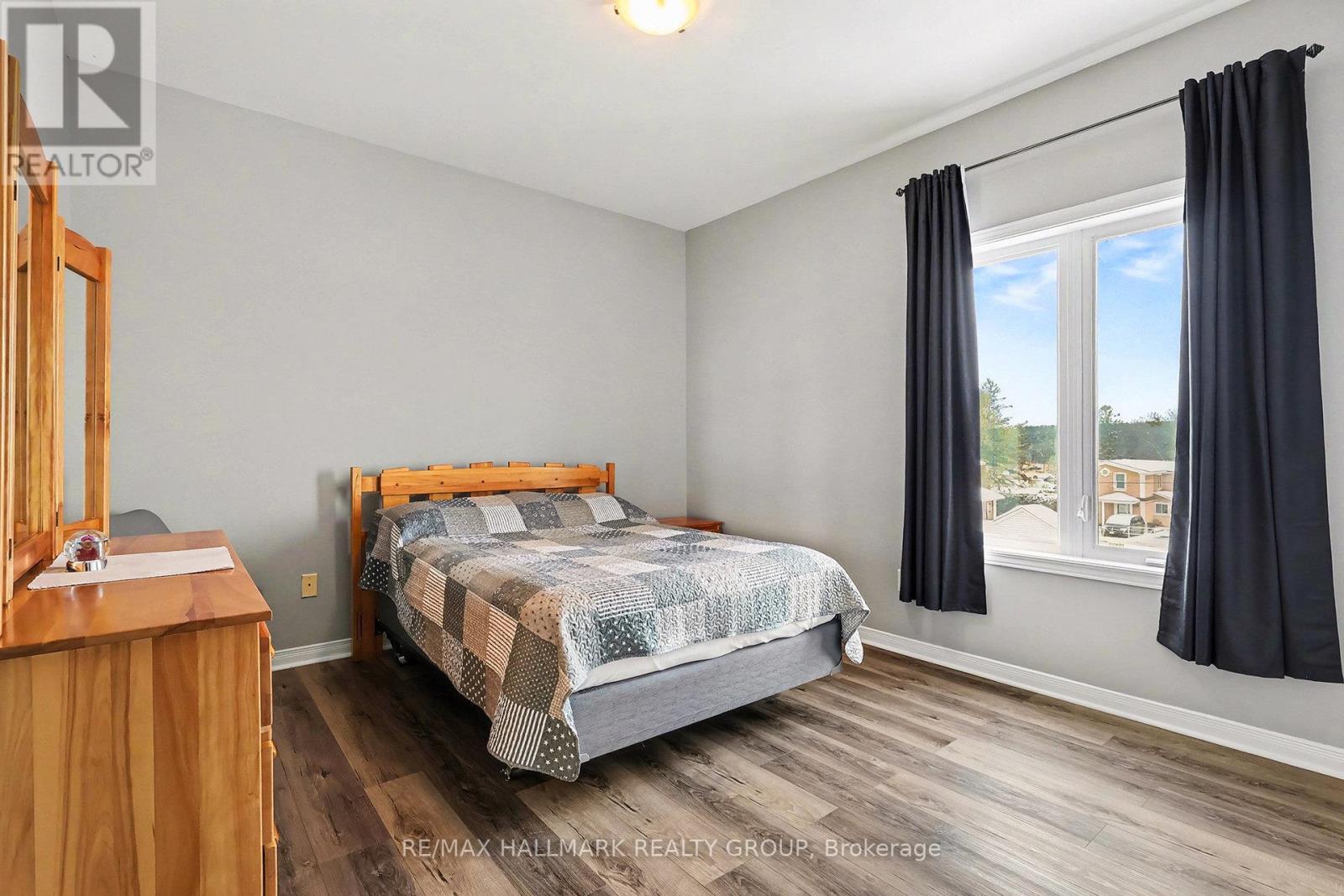 #208 1026 LAURIER STREET - Image 17