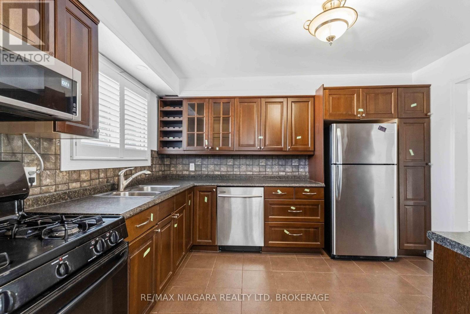 60 BRANT AVENUE - Image 14