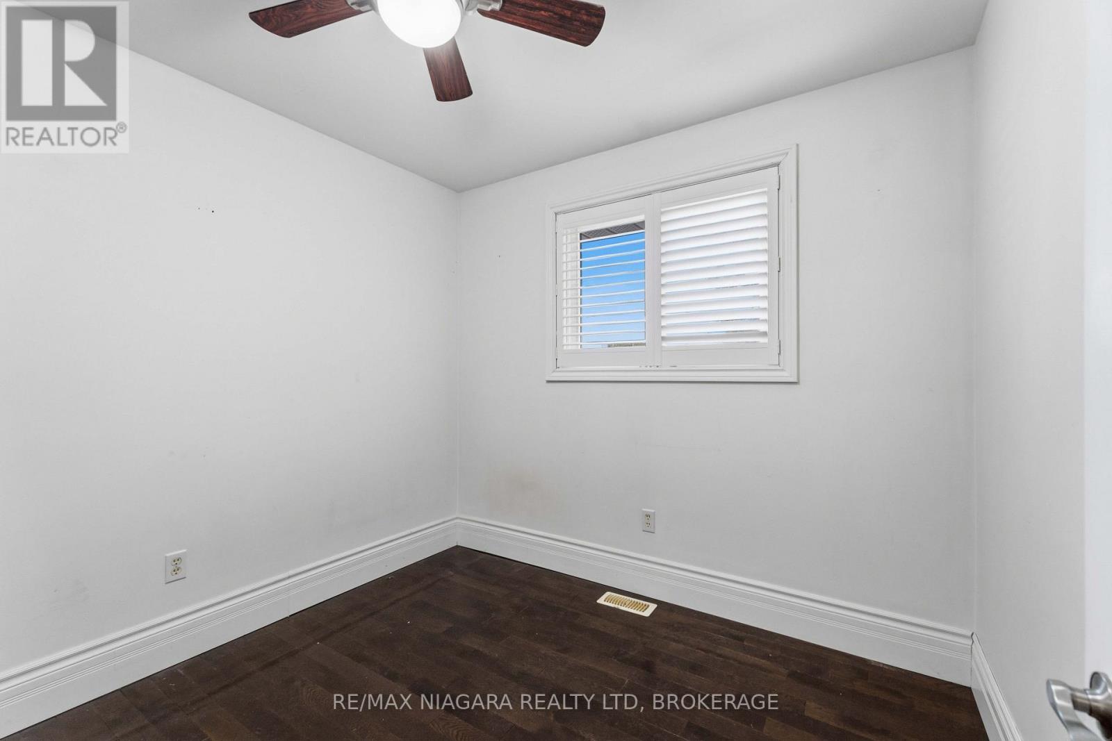 60 BRANT AVENUE - Image 22