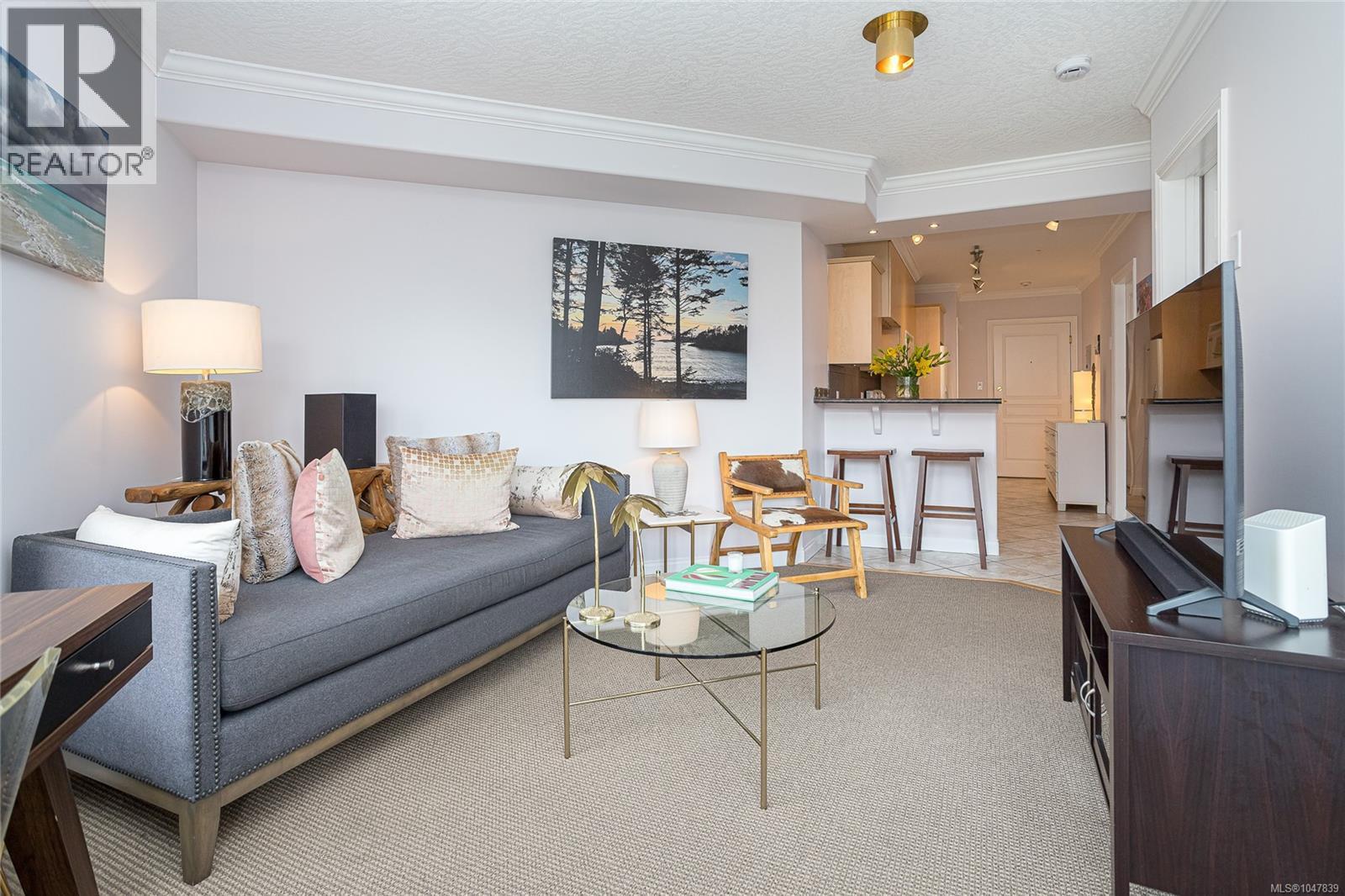 #224 405 Quebec St - 6