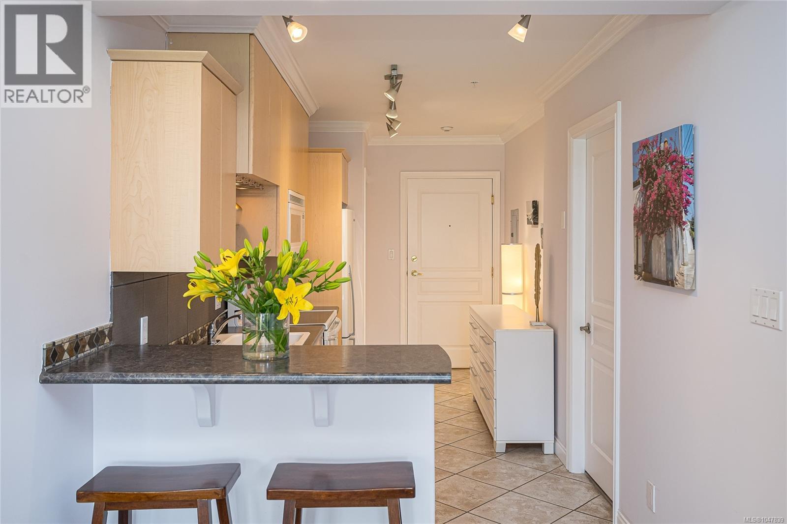 #224 405 Quebec St - Image 7