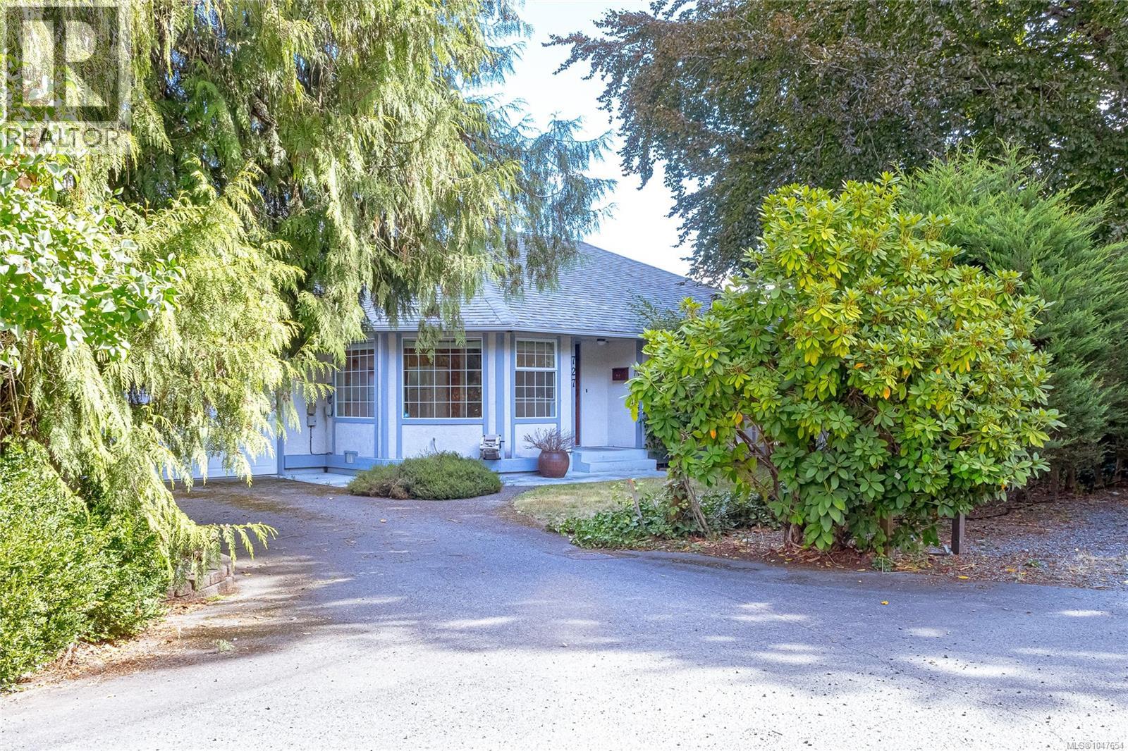 727 Park Pl - 1