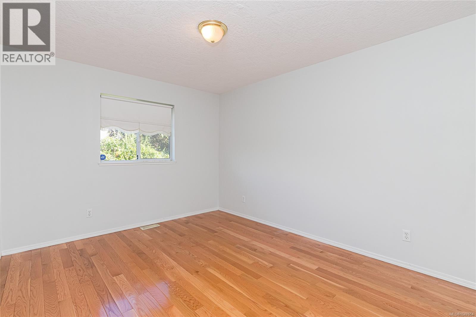 727 Park Pl - Image 17