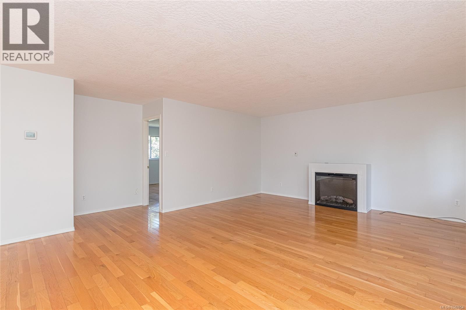 727 Park Pl - Image 7