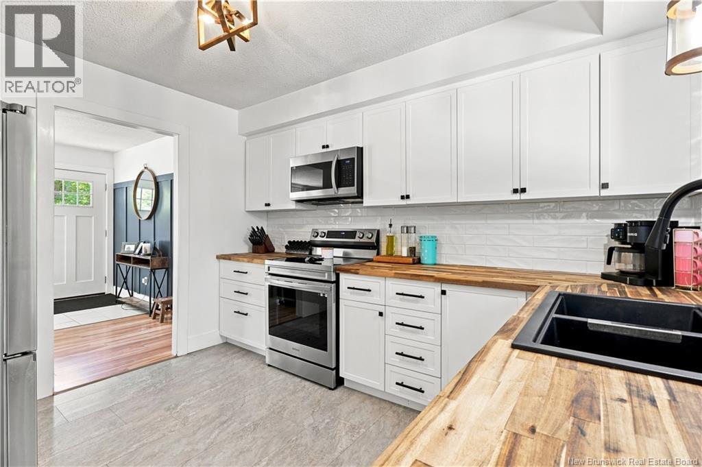 150 Charing Crescent - 11