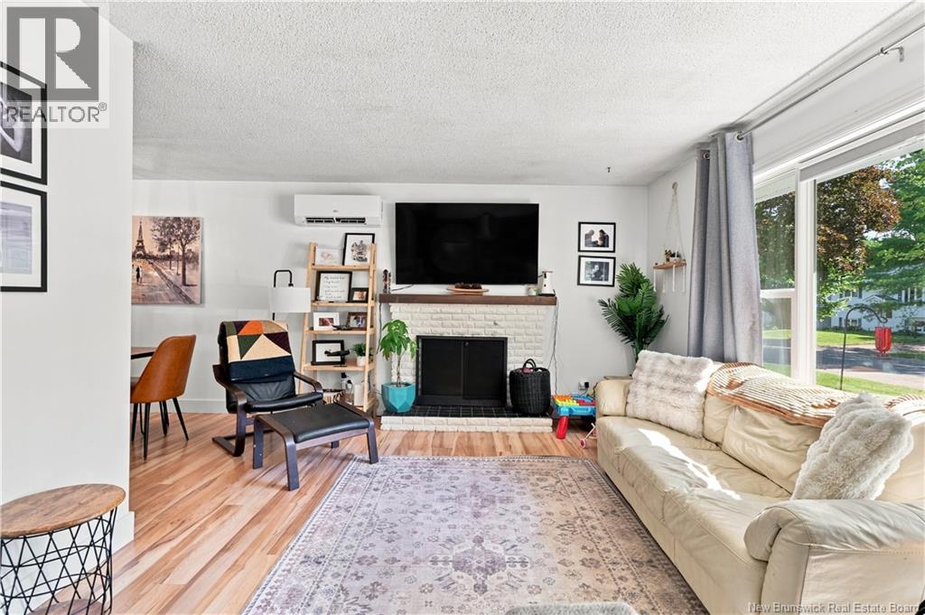 150 Charing Crescent - Image 3