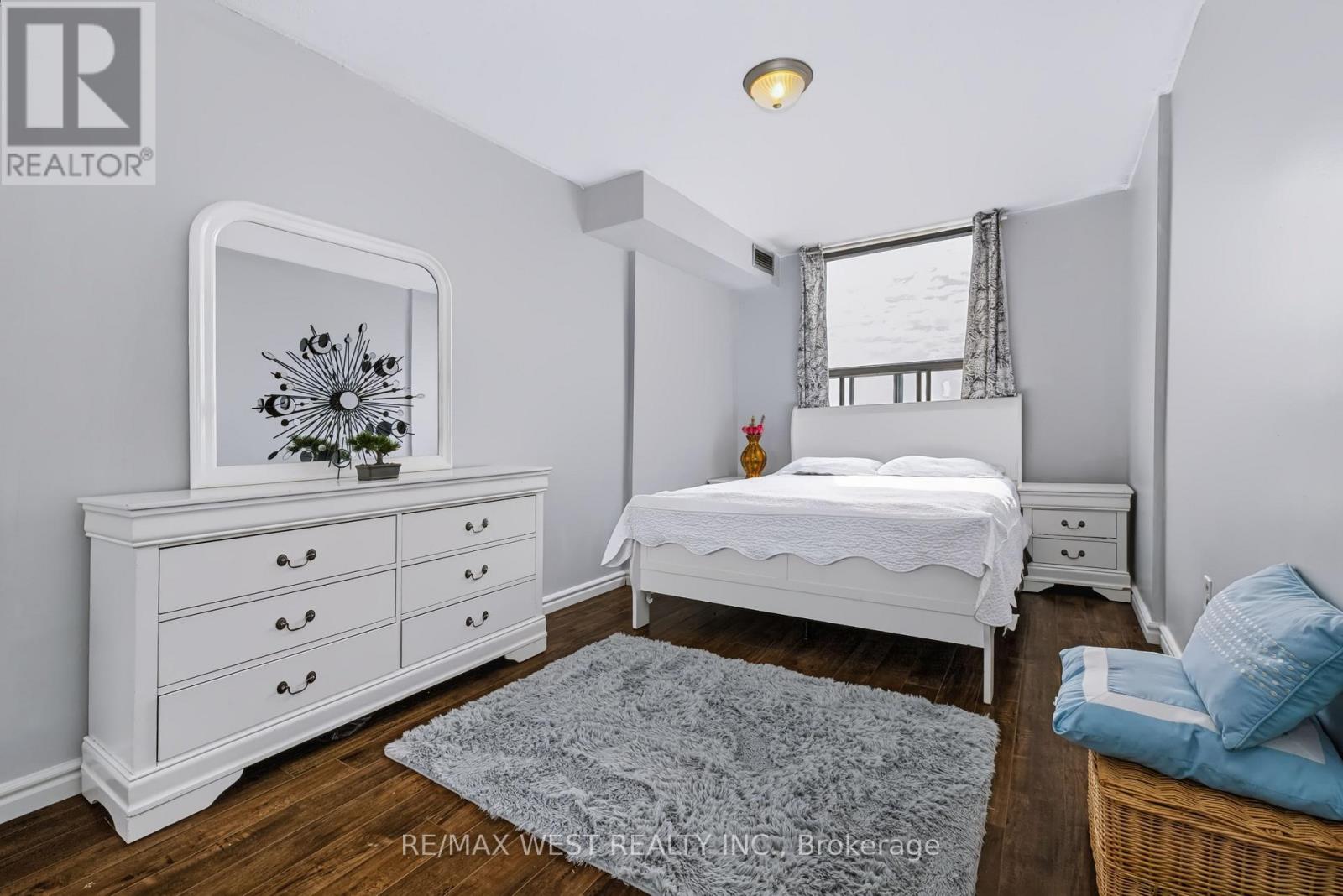 #2307 75 EMMETT AVENUE - Image 32