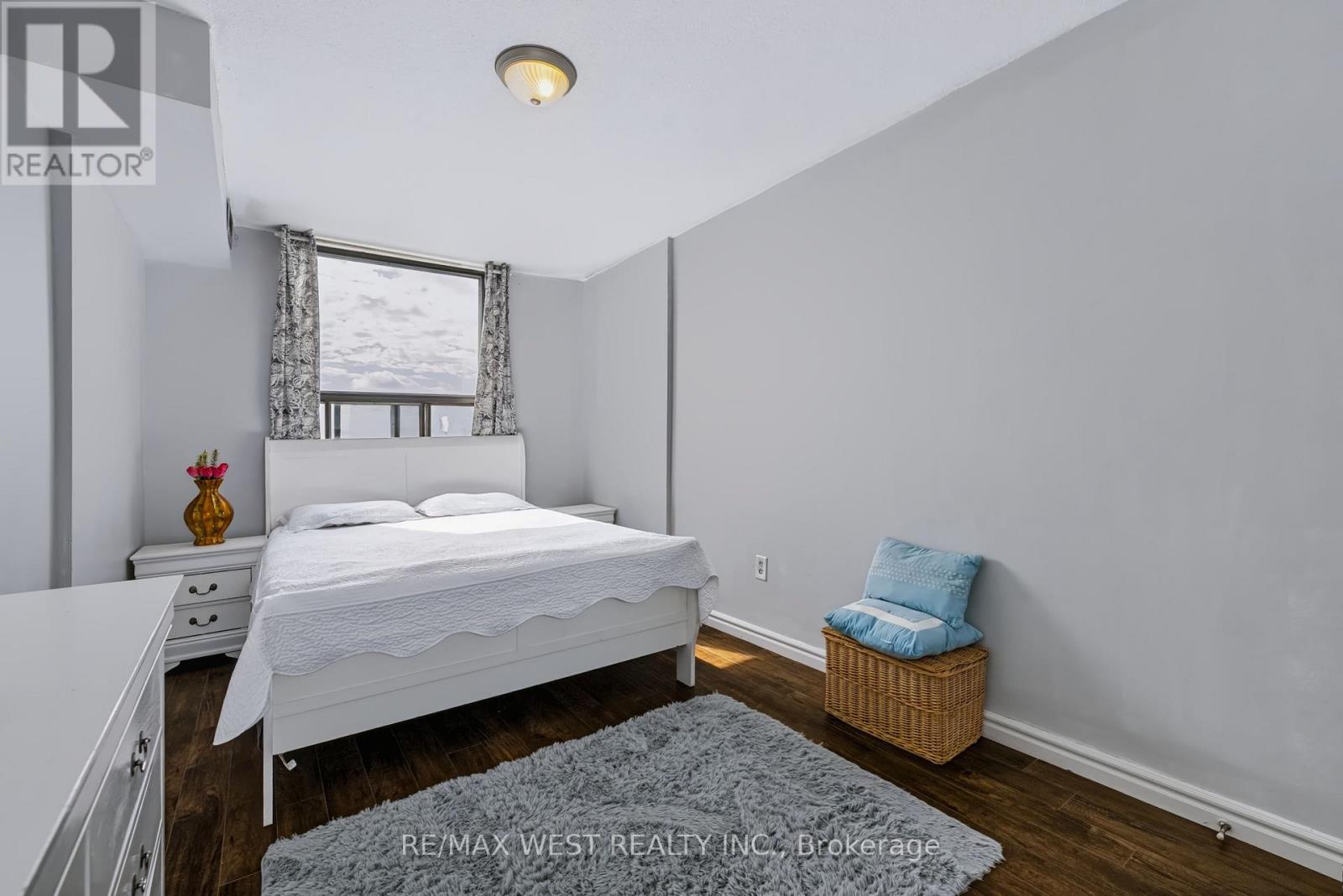 #2307 75 EMMETT AVENUE - Image 34