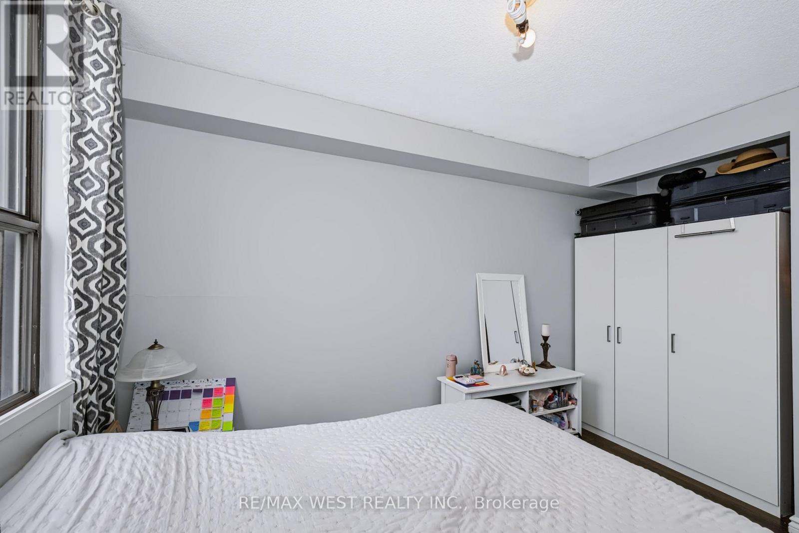 #2307 75 EMMETT AVENUE - Image 38