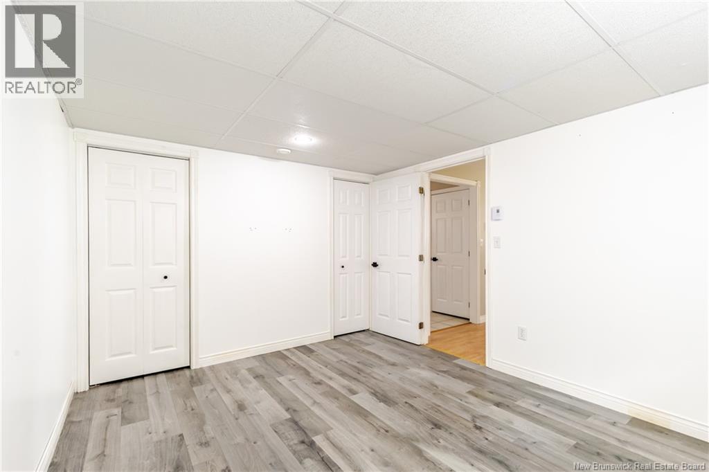 16 Hartford Lane - 35