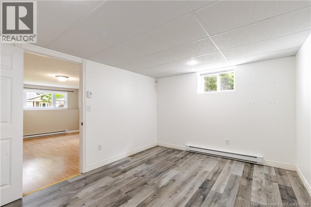 16 Hartford Lane - 36