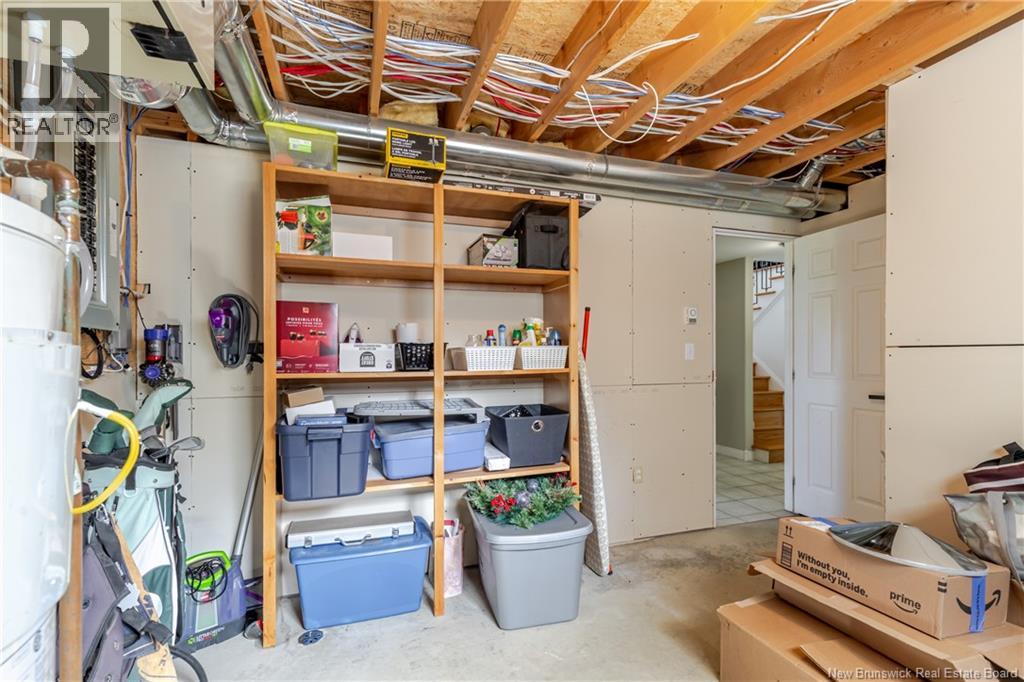 16 Hartford Lane - 43