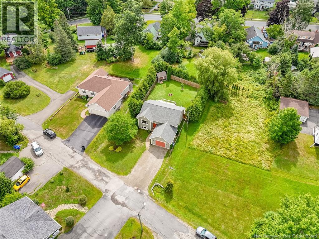 16 Hartford Lane - 50
