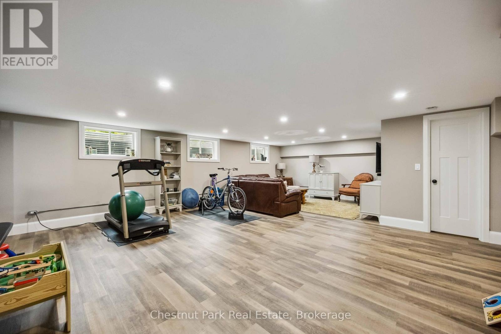 553763 ROAD 55 - Image 40