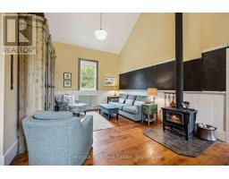 Loft - 553763 Road 55, Grey Highlands, ON N0C1J0 Photo 11
