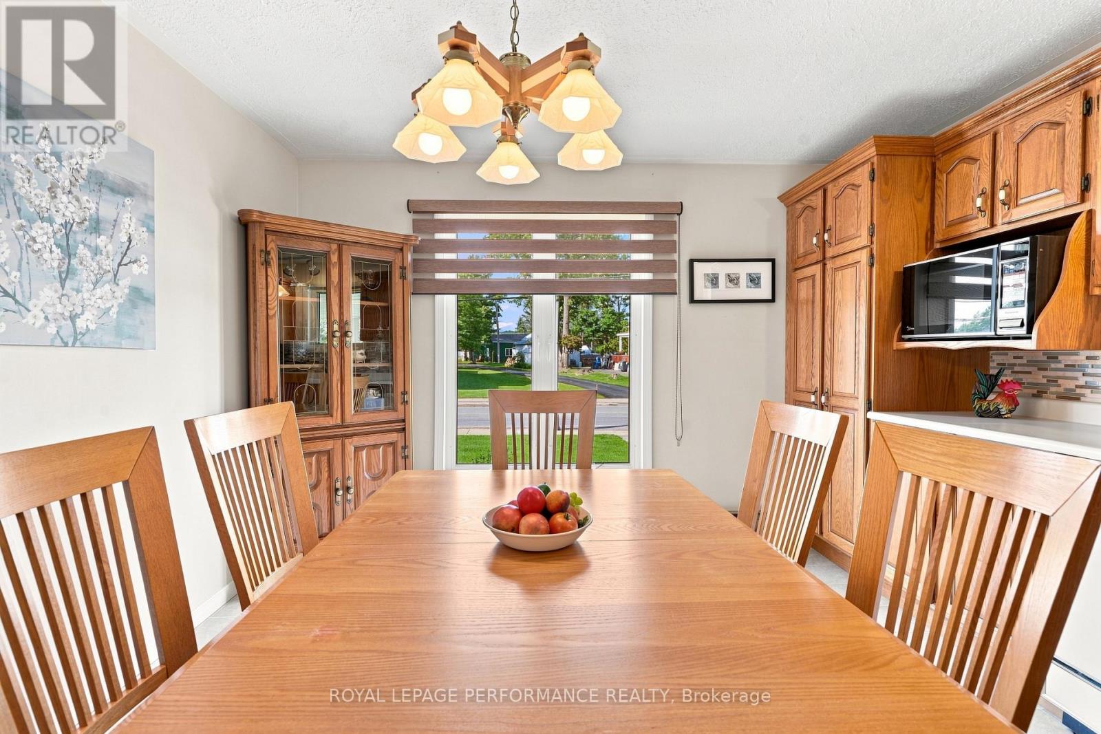 2012 LAJOIE STREET - Image 24