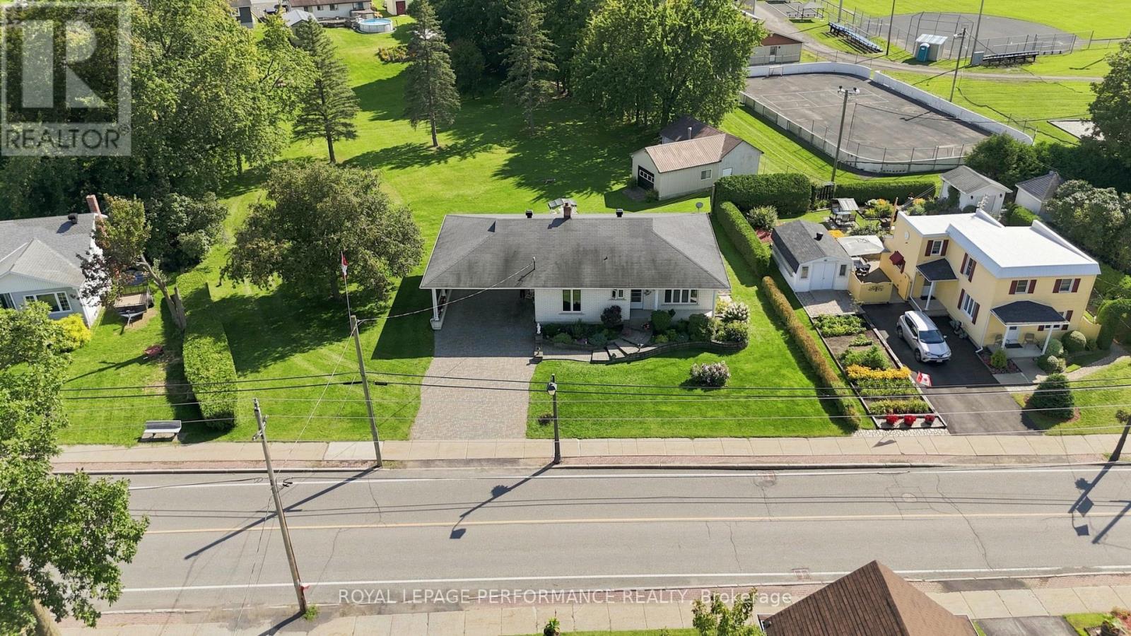 2012 LAJOIE STREET - 45