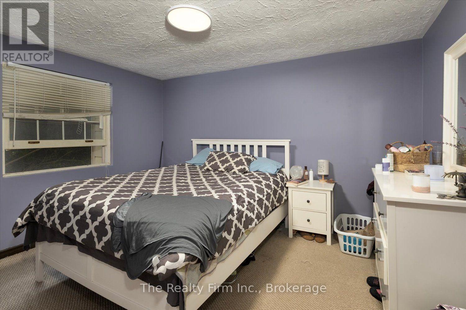 28 NETHERCOTT DRIVE - 12
