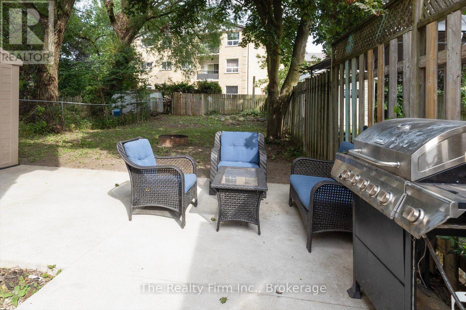 28 NETHERCOTT DRIVE - 24