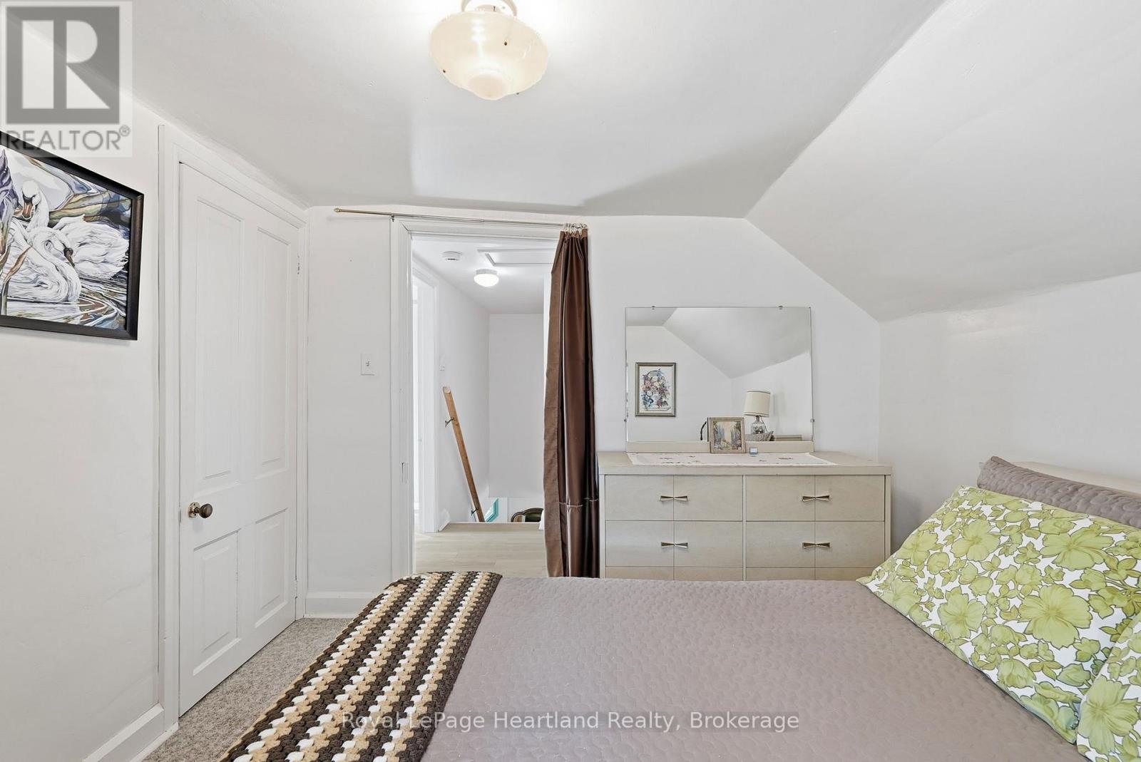31 LOUISE STREET - Image 21