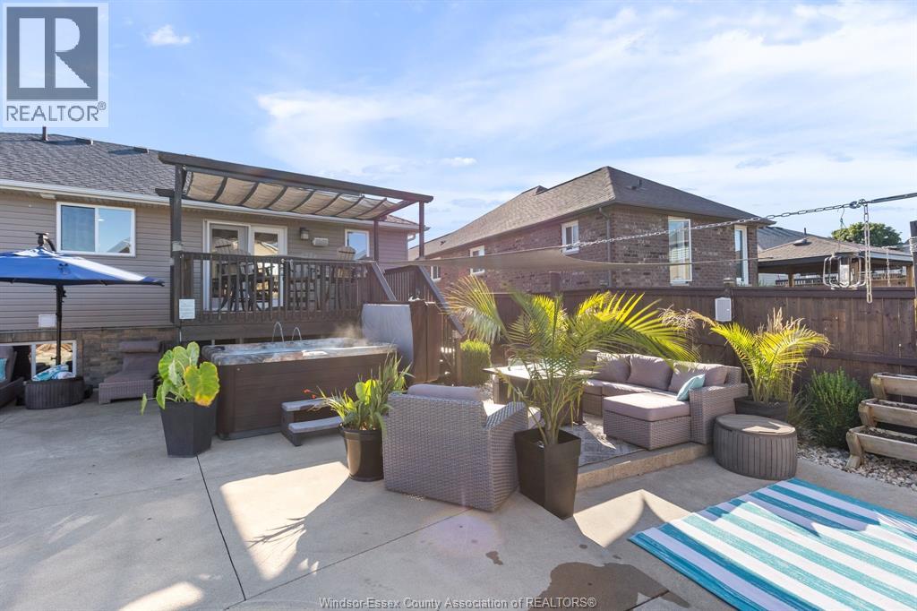 936 DRIFTWOOD - 22