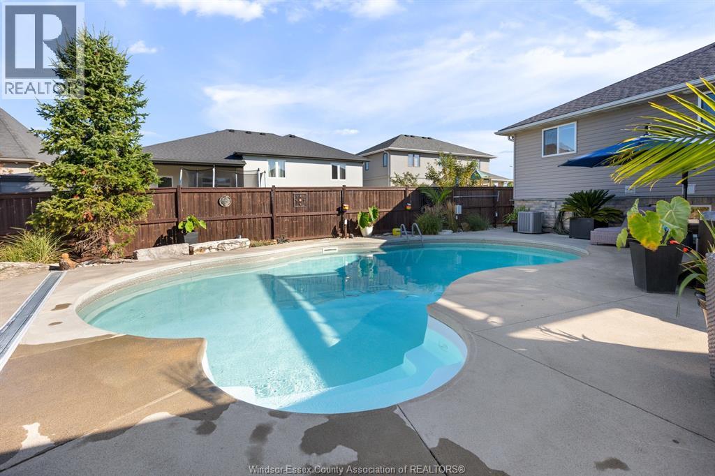 936 DRIFTWOOD - 26