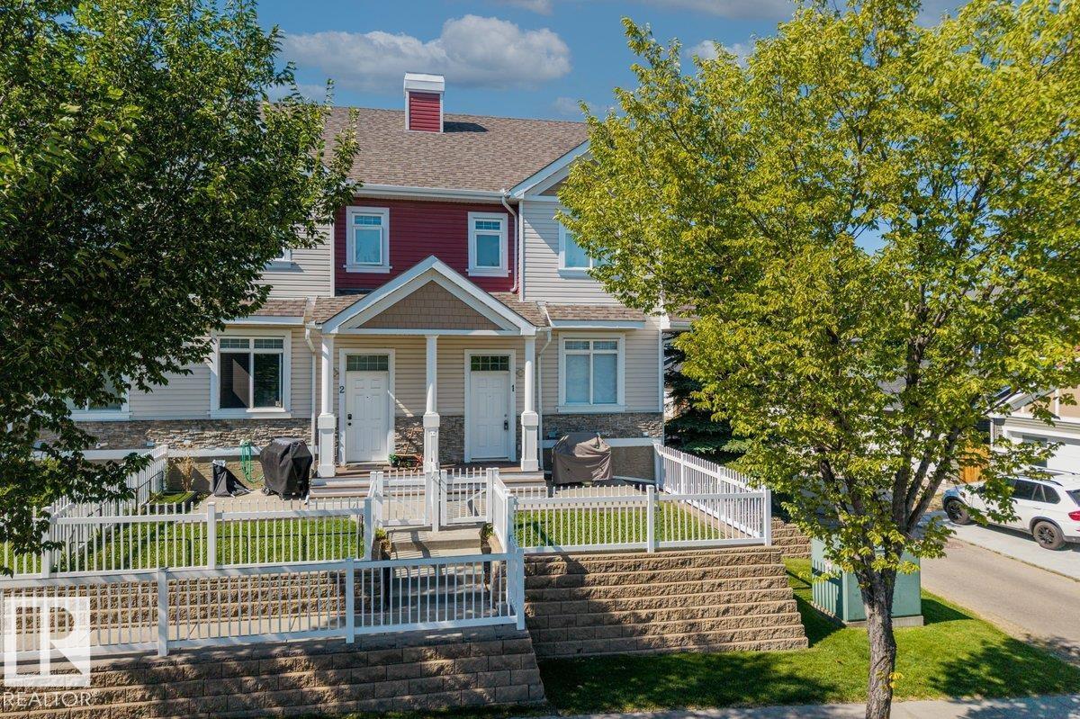 #1 1804 70 ST SW, Edmonton, Alberta, T6X0H4
