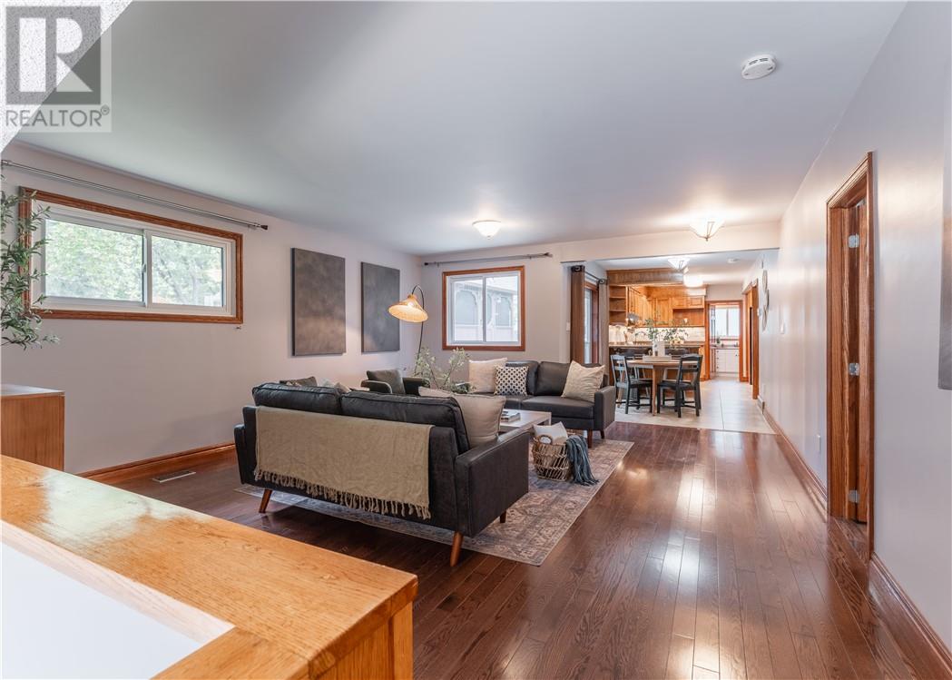 168 Nepahwin Avenue - 4