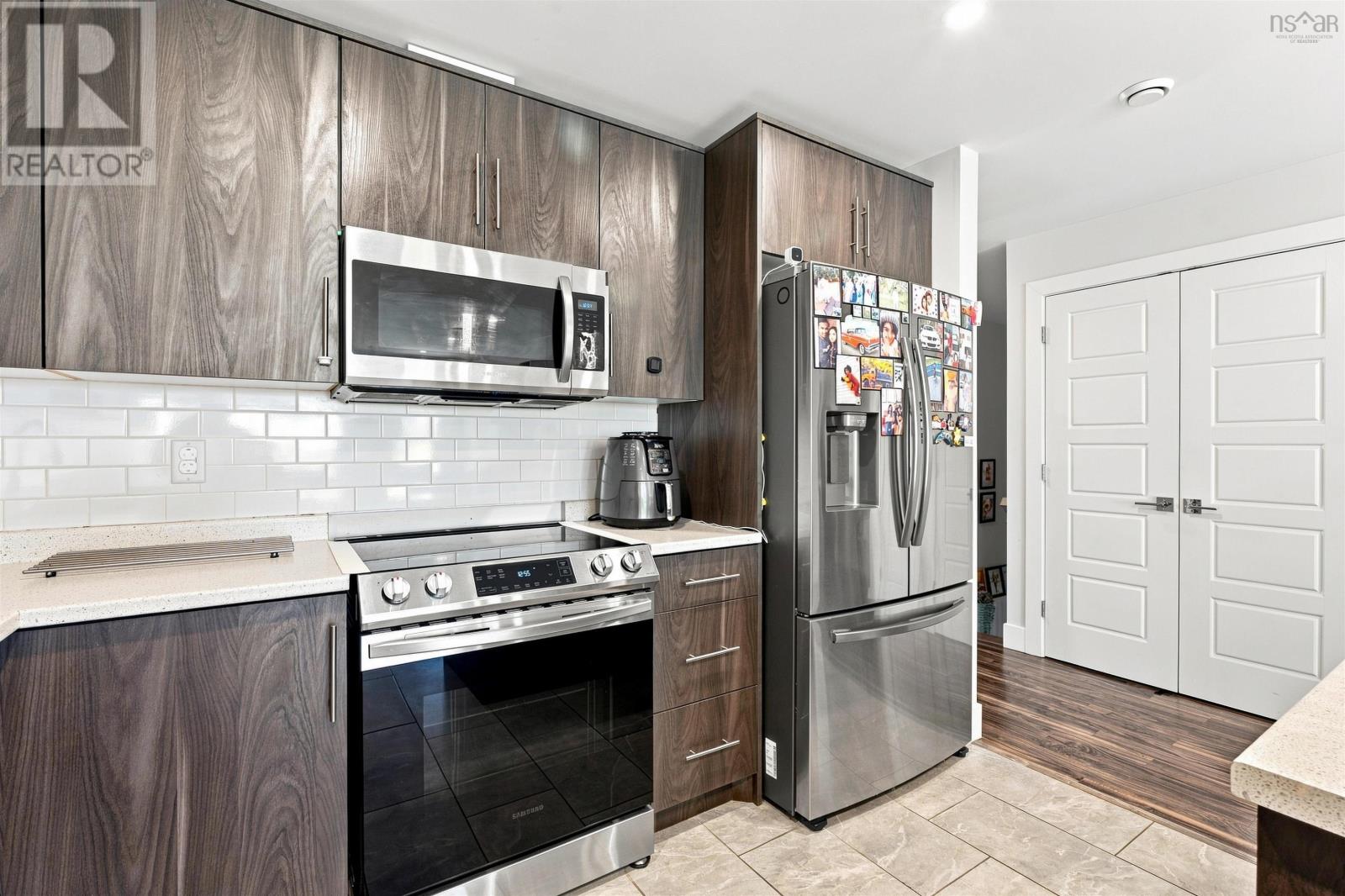 102 CROSSFIELD RIDGE - Image 14