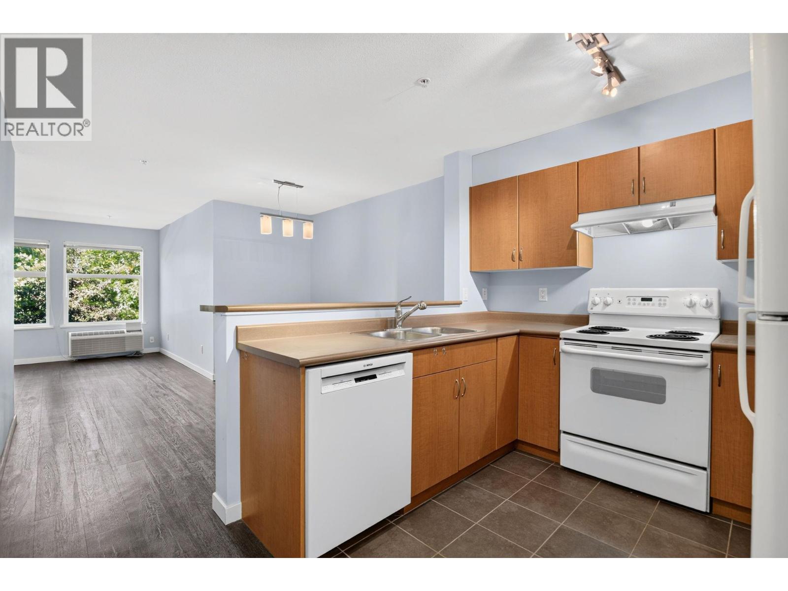 #206 555 Yates Road - Image 13
