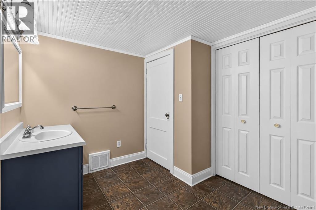 145 Wendell - Image 31