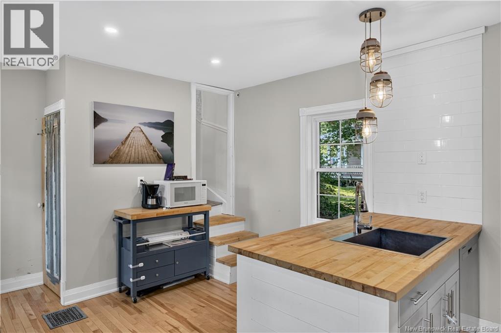 532 King George HWY - 16