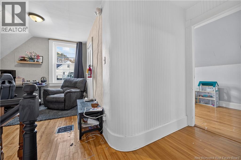 532 King George HWY - Image 17