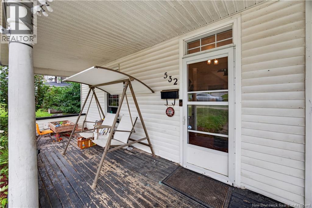 532 King George HWY - 30