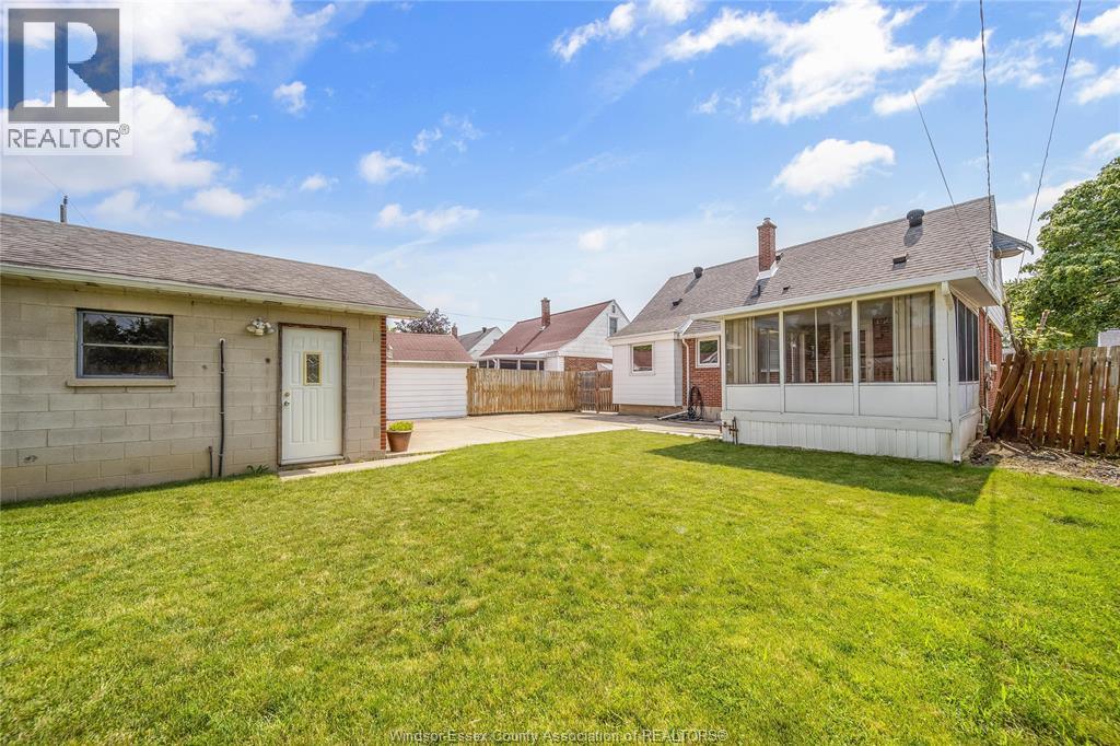 1030 ISABELLE PLACE - 45