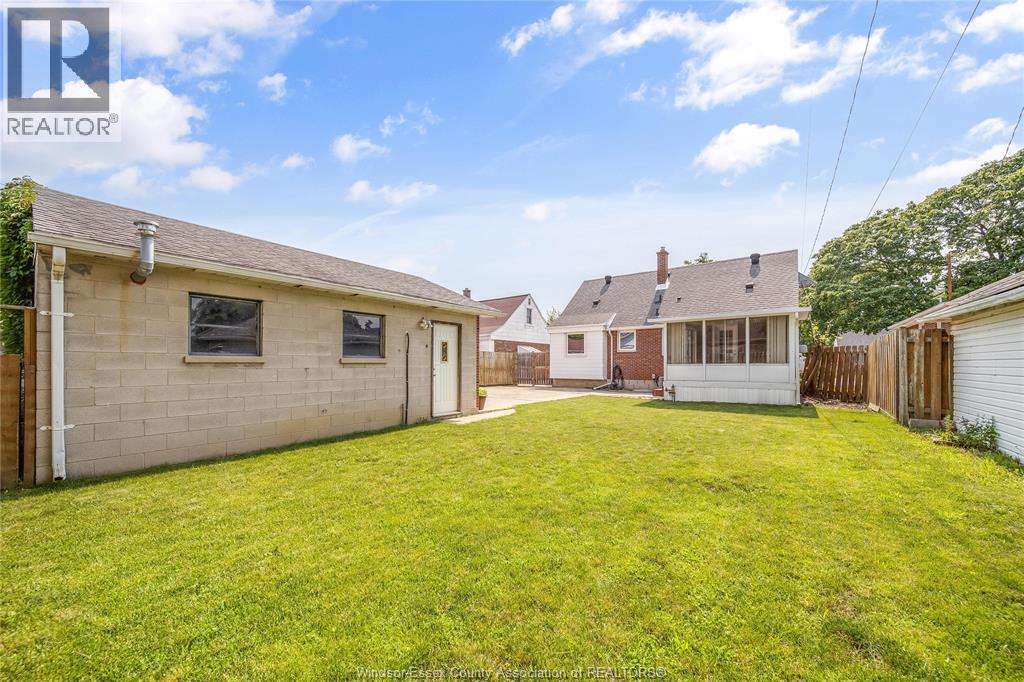 1030 ISABELLE PLACE - 46