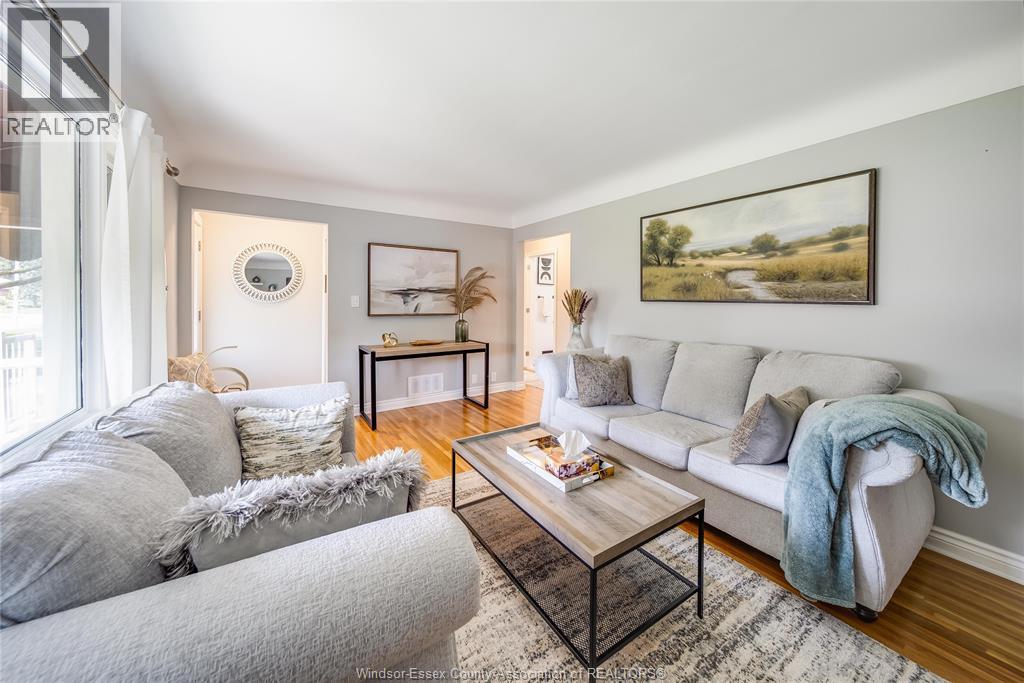 1030 ISABELLE PLACE - Image 7