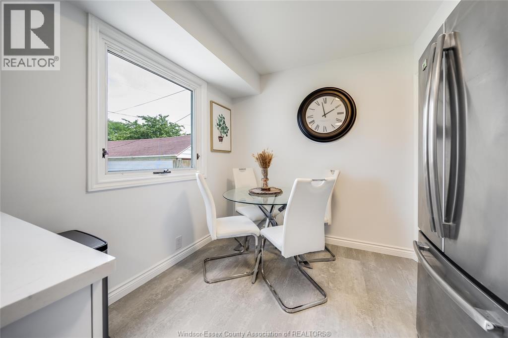 1030 ISABELLE PLACE - 15