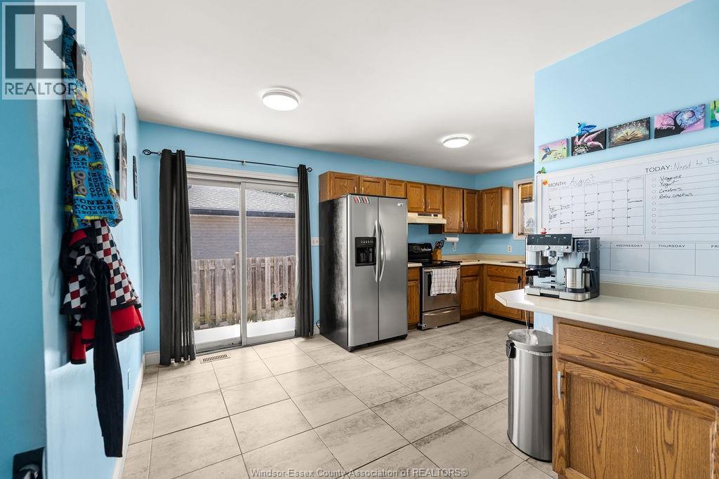 1630 BLUE SPRING - 12