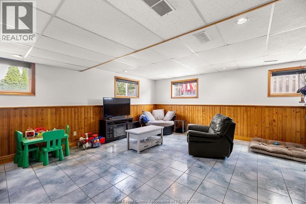 1630 BLUE SPRING - 18