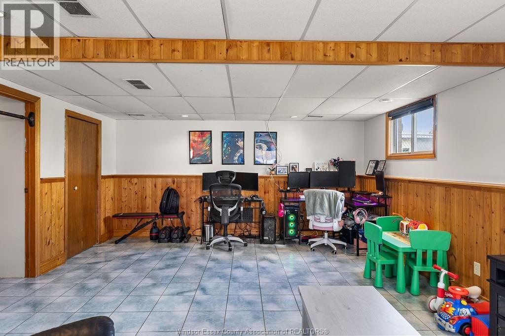 1630 BLUE SPRING - 21