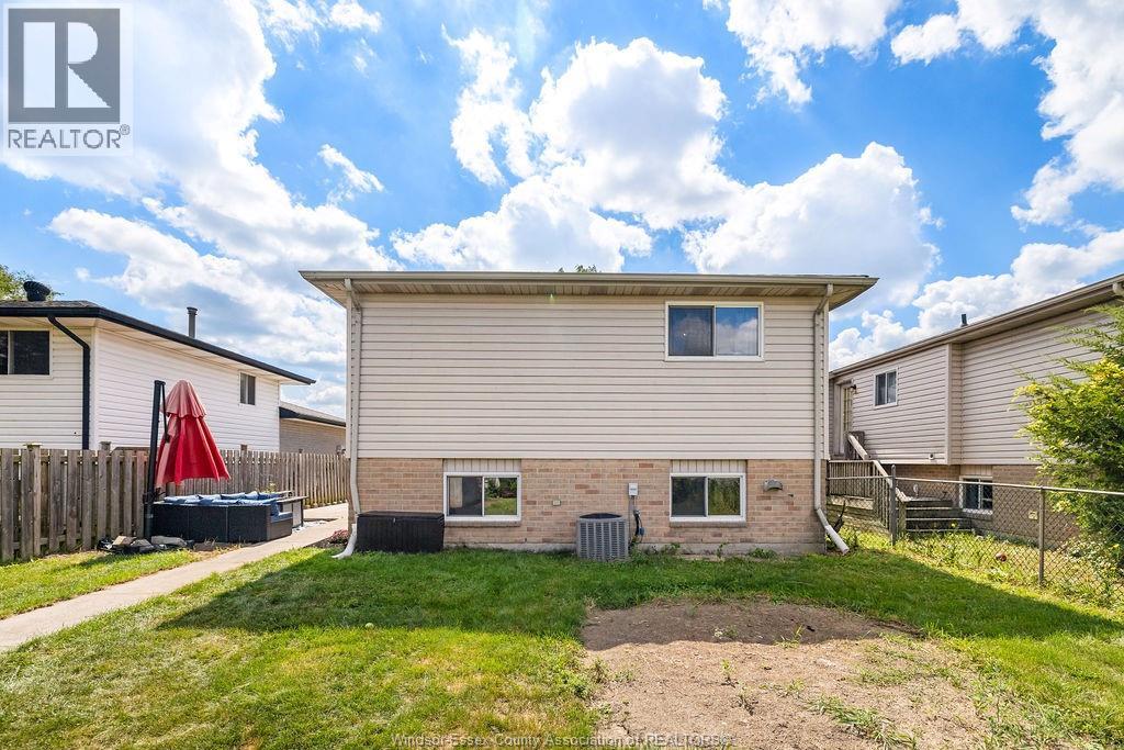 1630 BLUE SPRING - Image 28
