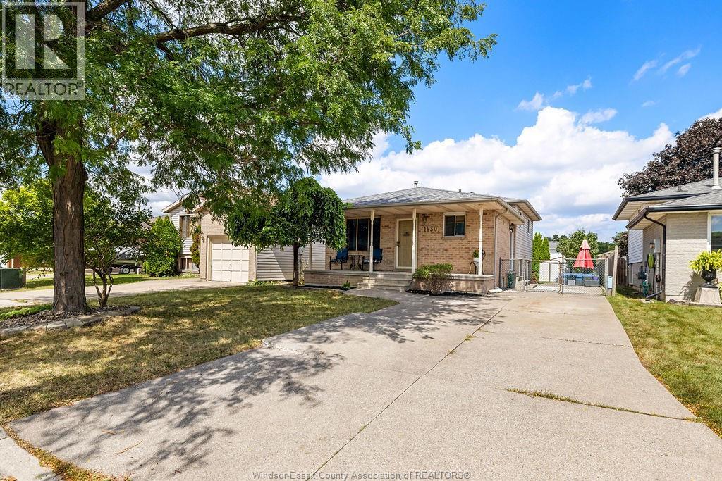 1630 BLUE SPRING - 31
