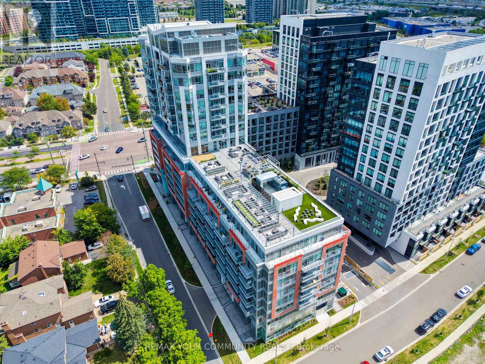 #322 8888 YONGE STREET - 3
