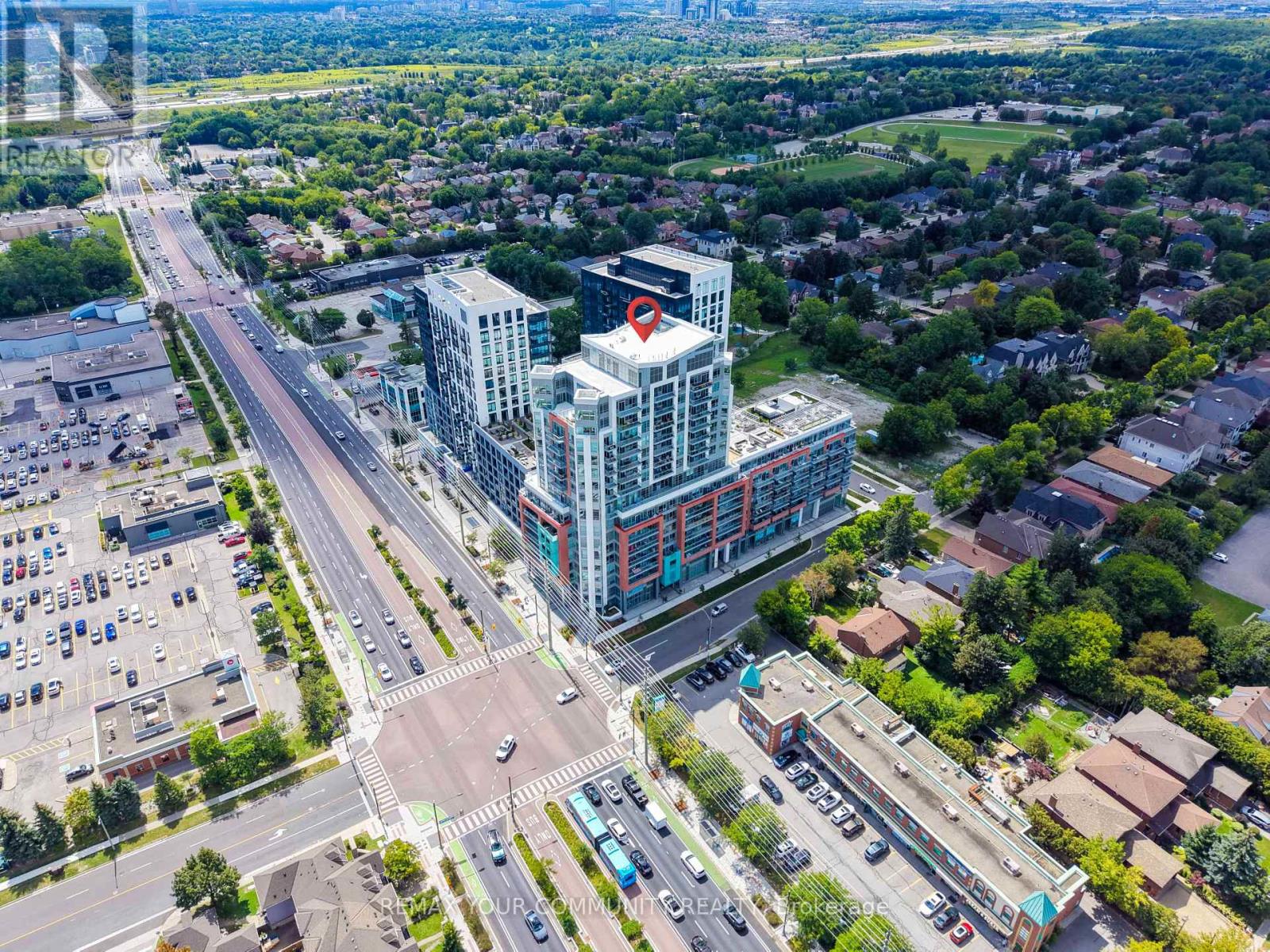 #322 8888 YONGE STREET - 48